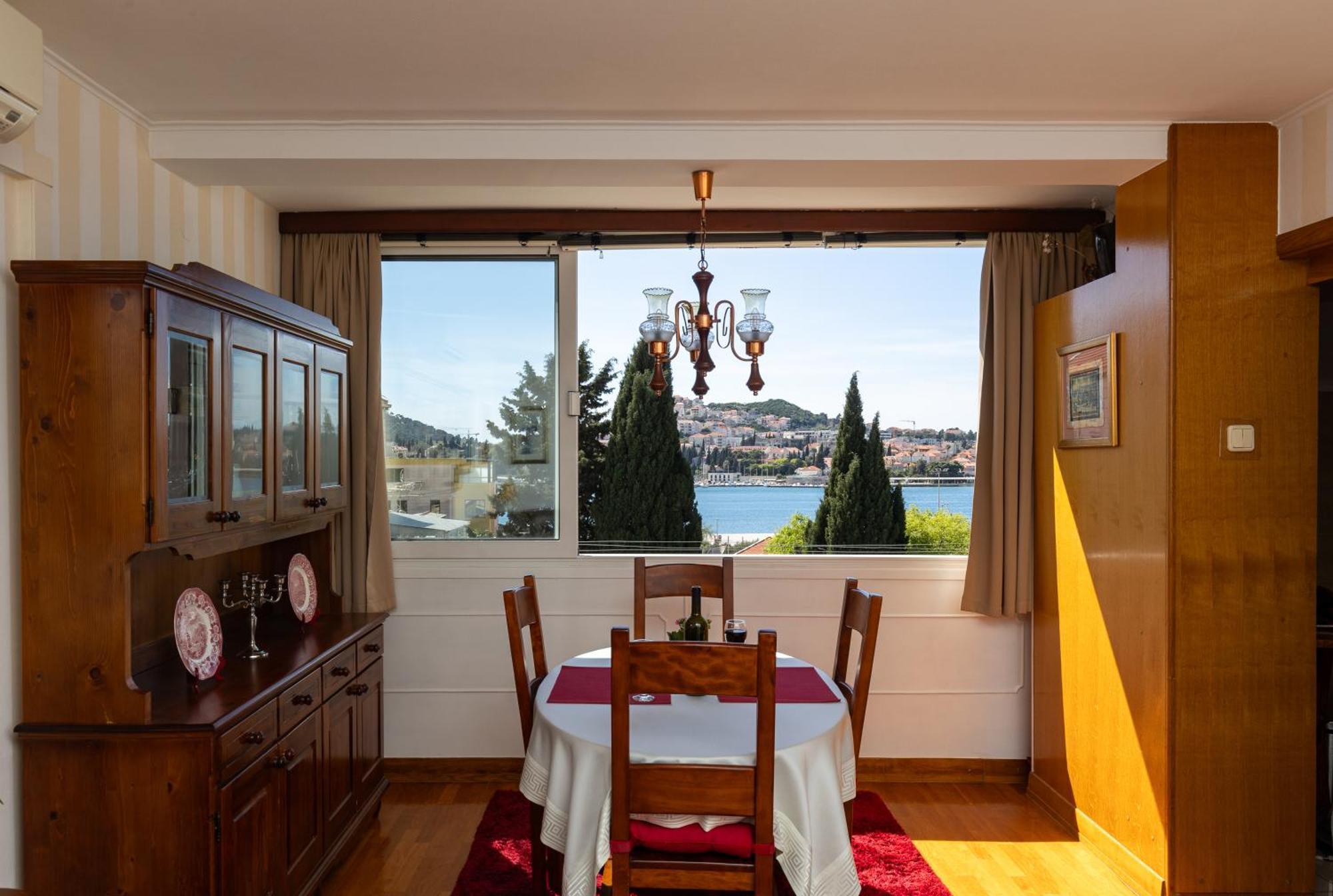 One , Sea View , Free Parking * Dubrovnik